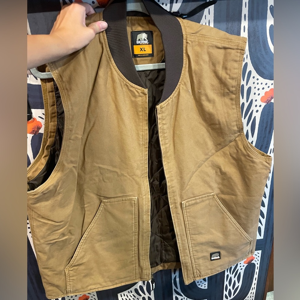 Men’s Berne XL work vest